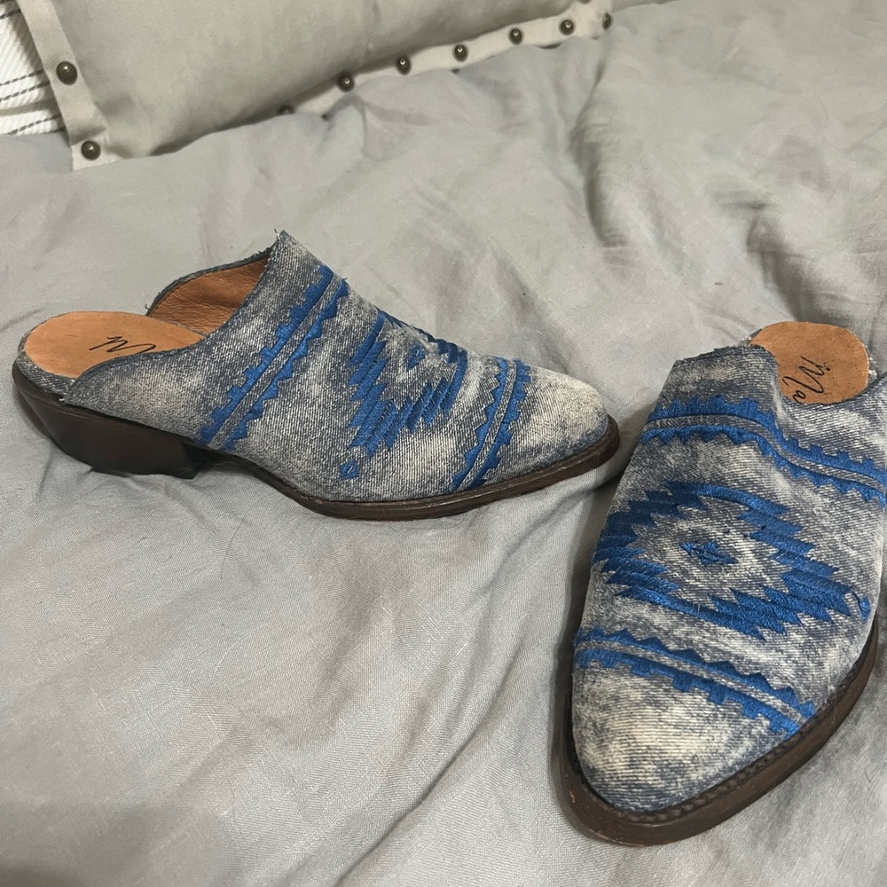 Matisse Mules Aztec - Picture 2 of 2